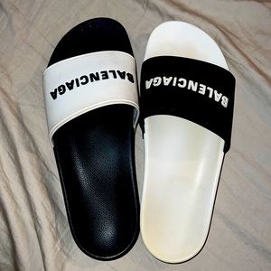 Slides balenciaga